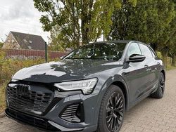Grau Gebraucht 2023 Audi Q8 e-tron S-Line SUV | 52.900 € (Fairer Preis)