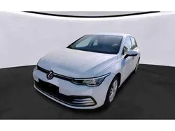 Weiss Gebraucht 2021 VW Golf VIII Active Limousine | 23.907 € (Guter Preis)