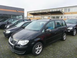 Schwarz Gebraucht 2008 VW Touran Trendline Van / Kleinbus | 1.990 € (Superpreis)