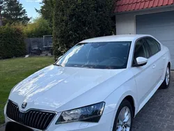 Weiß Gebraucht 2016 Skoda Superb Style Limousine | 16.900 € (Guter Preis)