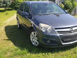 Blau Gebraucht 2009 Opel Astra Kombi | 1.900 € (Fairer Preis)