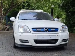 Weiß Gebraucht 2004 Opel Signum Kombi | 800 € (Superpreis)