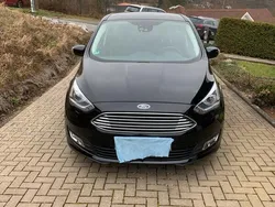 Schwarz Gebraucht 2016 Ford C-MAX Titanium Van / Kleinbus | 12.800 € (Etwas zu teuer)