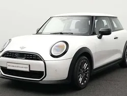 Weiß Gebraucht 2024 Mini Cooper Kleinwagen | 24.946 € (Superpreis)