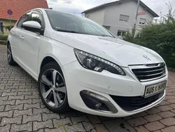 Blanc nacre Gebraucht 2016 Peugeot 308 Allure Limousine | 7.490 € (Etwas zu teuer)