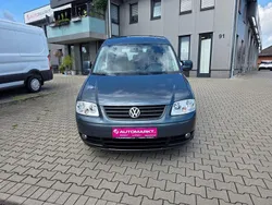 Grau Gebraucht 2010 VW Caddy Team Van / Kleinbus | 6.890 € (Fairer Preis)