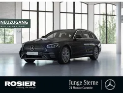 Schwarz / obsidianschwarz (metallic) Gebraucht 2021 Mercedes E300 AMG Kombi | 41.550 € (Etwas zu teuer)