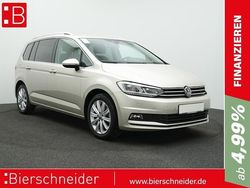 Silber Gebraucht 2024 VW Touran Highline Van / Kleinbus | 32.950 € (Fairer Preis)