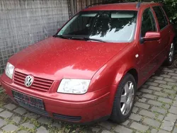 Rot Gebraucht 1999 VW Bora Highline Limousine | 700 € (Guter Preis)