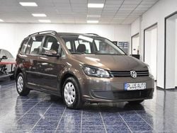 Braun Gebraucht 2015 VW Touran Van / Kleinbus | 9.570 € (Guter Preis)