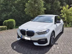 Weiß Gebraucht 2021 BMW 118 Sport Line Kleinwagen | 16.900 € (Fairer Preis)