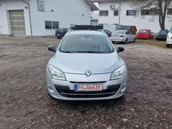 Grau Gebraucht 2011 Renault Mégane GrandTour Authentique Kombi | 3.999 € (Guter Preis)