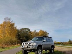 Grau Gebraucht 2010 Nissan Patrol SUV | 28.000 €