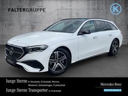 Polarweiß Gebraucht 2023 Mercedes E220 AMG Kombi | 64.990 €