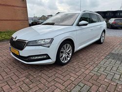 Weiß Gebraucht 2021 Skoda Superb Kombi | 15.750 € (Fairer Preis)
