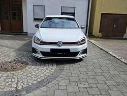 Weiß Gebraucht 2019 VW Golf VII GTI Kleinwagen | 24.500 € (Etwas zu teuer)