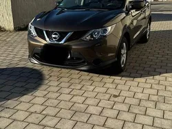 Braun Gebraucht 2017 Nissan Qashqai SUV | 11.000 € (Fairer Preis)