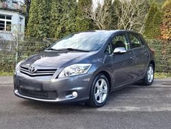 Grau Gebraucht 2011 Toyota Auris Kleinwagen | 5.490 € (Fairer Preis)
