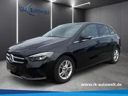 Schwarz Gebraucht 2020 Mercedes B180 Van / Kleinbus | 22.890 € (Fairer Preis)