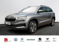 Graphitegrau metallic Gebraucht 2023 Skoda Karoq Tour SUV | 27.990 € (Fairer Preis)