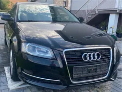 Schwarz Gebraucht 2012 Audi A3 Sportback Attraction Kombi | 7.000 € (Guter Preis)