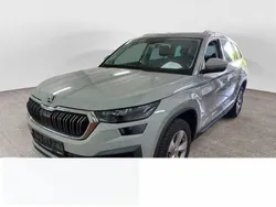 Steelgrau Gebraucht 2023 Skoda Kodiaq Style SUV | 38.990 € (Guter Preis)