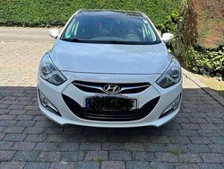 Weiß Gebraucht 2012 Hyundai i40 Kombi | 8.250 € (Teuer)