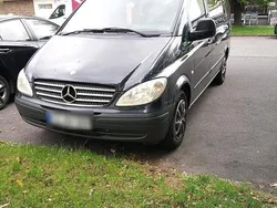 Schwarz Gebraucht 2007 Mercedes Vito Van / Kleinbus | 12.000 €
