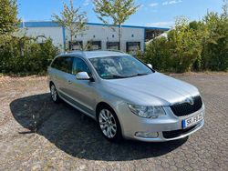 Silber Gebraucht 2011 Skoda Superb Comfort Kombi | 6.500 € (Fairer Preis)
