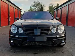 Schwarz Gebraucht 2006 Mercedes E500 Limousine | 8.999 €