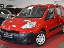 Rot Gebraucht 2013 Peugeot Partner Comfort Van / Kleinbus | 5.499 € (Guter Preis)