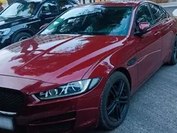 Violett Gebraucht 2016 Jaguar XE Prestige Limousine | 13.000 € (Fairer Preis)
