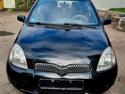 Schwarz Gebraucht 2002 Toyota Yaris Limousine | 1.990 € (Fairer Preis)