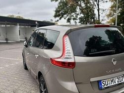Gebraucht 2011 Renault Scénic III Bose Edition Van / Kleinbus | 3.799 € (Guter Preis)