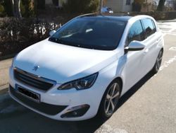 Weiß Gebraucht 2015 Peugeot 308 Allure Limousine | 10.990 € (Teuer)