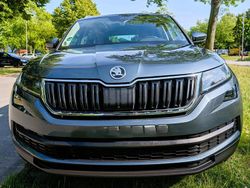 Grau Gebraucht 2018 Skoda Kodiaq Style SUV | 25.900 € (Fairer Preis)