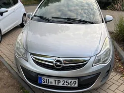 Silber Gebraucht 2012 Opel Corsa Edition Kleinwagen | 2.400 € (Guter Preis)