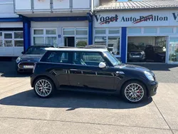 Schwarz Gebraucht 2010 Mini John Cooper Works Kleinwagen | 12.700 € (Fairer Preis)