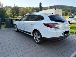 Weiß Gebraucht 2011 Renault Mégane GrandTour Kombi | 3.300 €