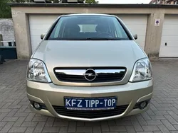 Gold Gebraucht 2007 Opel Meriva Edition Van / Kleinbus | 3.500 € (Etwas zu teuer)