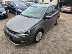 Grau Gebraucht 2010 VW Polo Team Kleinwagen | 6.750 € (Etwas zu teuer)