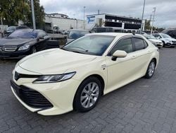 Weiß Gebraucht 2019 Toyota Camry Hybrid Business Edition Limousine | 14.999 €