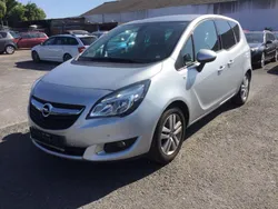 Silber Gebraucht 2015 Opel Meriva Style Van / Kleinbus | 5.399 € (Fairer Preis)