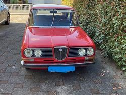 Rot Gebraucht 1973 Lancia 2000 Limousine | 13.000 €