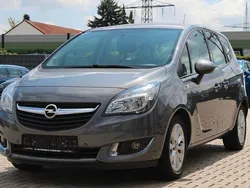 Grau Gebraucht 2015 Opel Meriva Style Van / Kleinbus | 6.450 € (Fairer Preis)