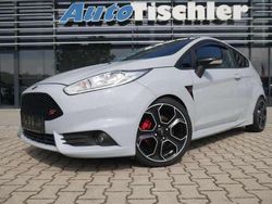 Asphaltgrau Gebraucht 2016 Ford Fiesta ST200 Kleinwagen | 9.950 € (Fairer Preis)