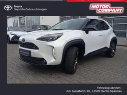 Weiß Gebraucht 2024 Toyota Yaris Cross Sport SUV | 32.450 €