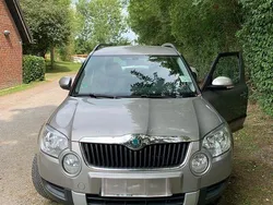 Gold Gebraucht 2012 Skoda Yeti SUV | 3.200 € (Superpreis)