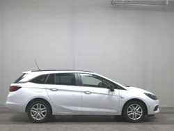 Weiss Gebraucht 2022 Opel Astra Edition Kombi | 10.780 € (Superpreis)