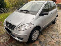 Silber Gebraucht 2005 Mercedes A150 Classic Kleinwagen | 6.250 € (Teuer)